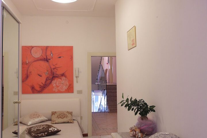 Room 29 of 64