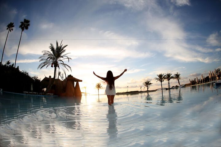 Hotel with Pool