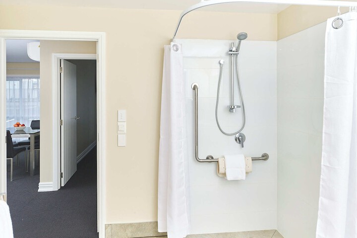 Room 70 of 104