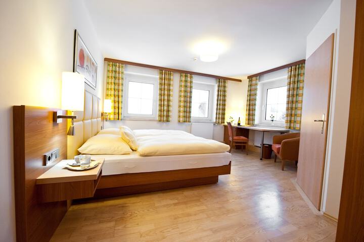 Room 7 of 54