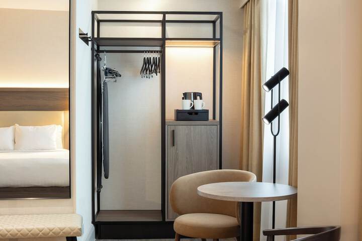 Room 2 of 14