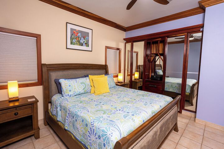 Room 34 of 168