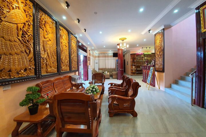 Hotel Interior 5 of 43