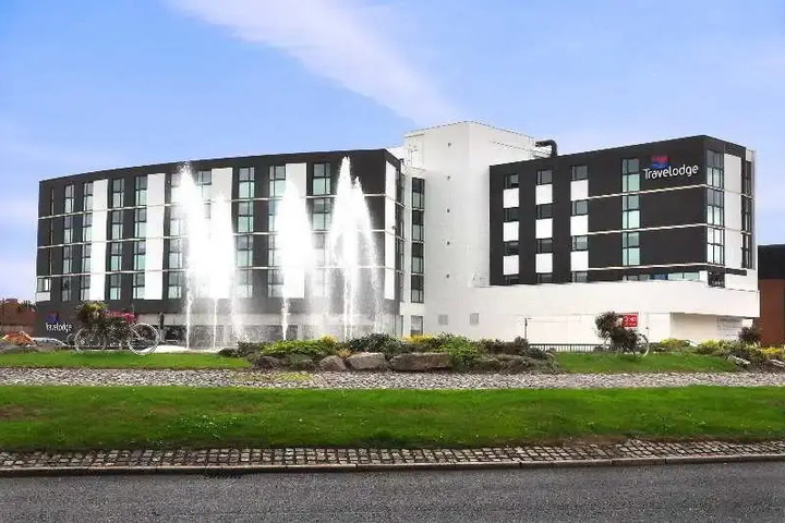 Travelodge Chester Central Delamere Street