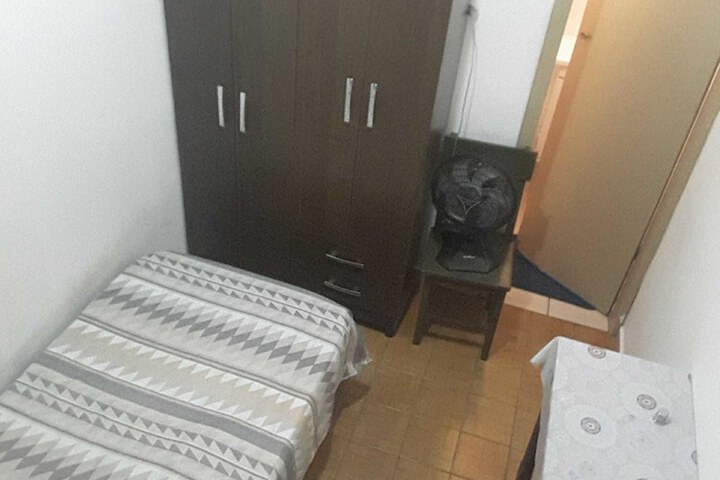 Room 17 of 41