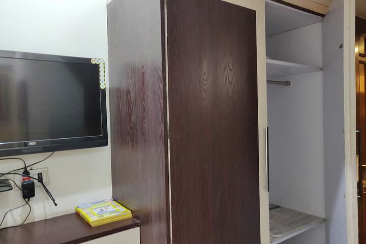 Room 5 of 59
