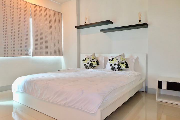Room 5 of 52