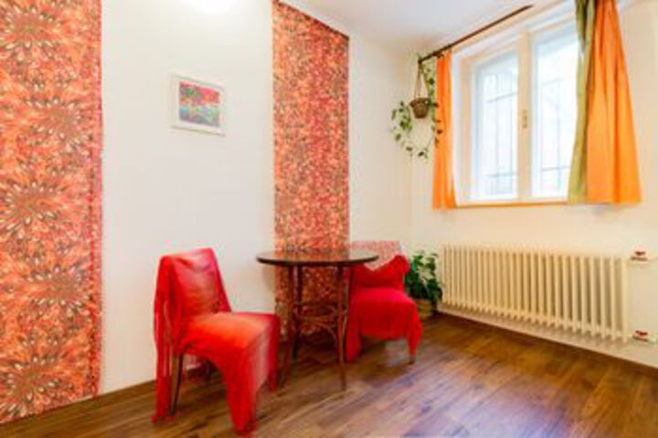Room 15 of 38