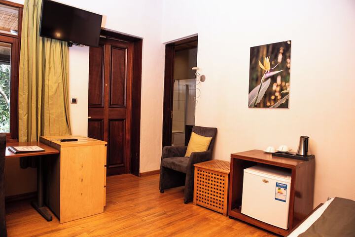 Room 10 of 39