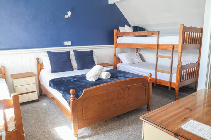 Room 57 of 100