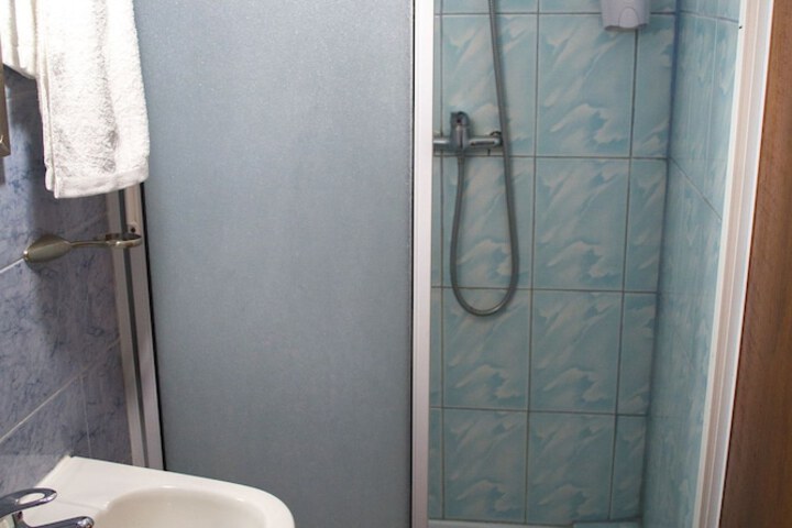 Room 48 of 95