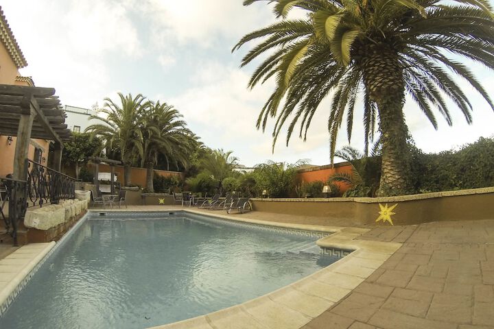 Pool 18 of 33
