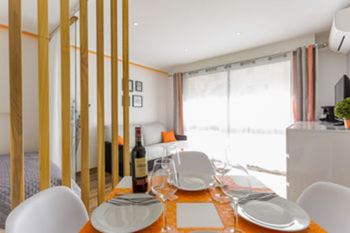 Room 16 of 24