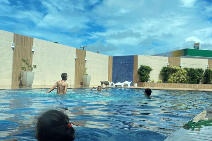 Pool 13 of 33
