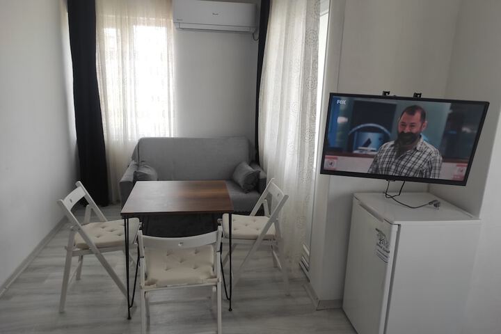 Room 14 of 81