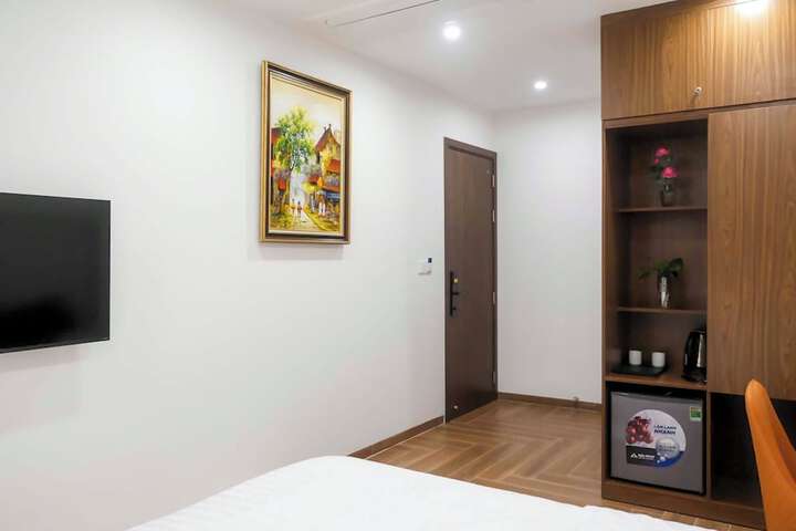 Room 8 of 53