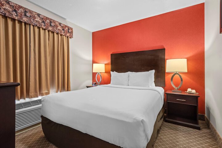 Room 42 of 72