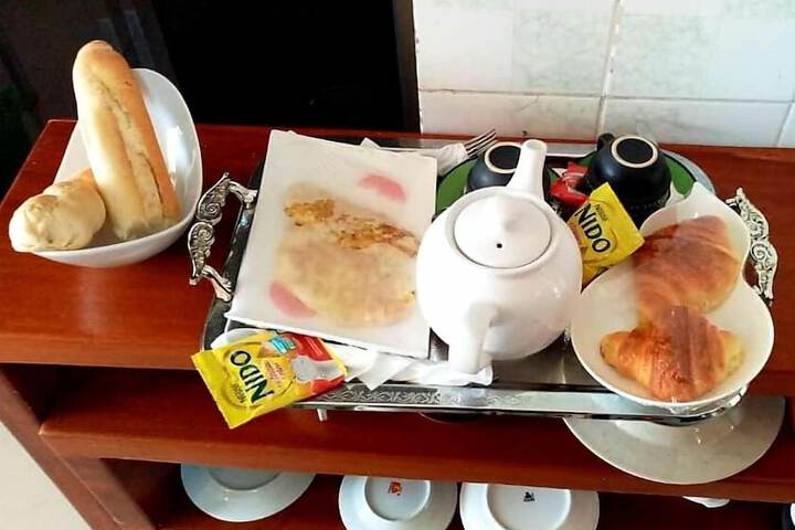Breakfast/Coffee Service 22 of 29
