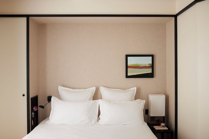 Room 2 of 22