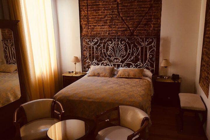 Room 36 of 73