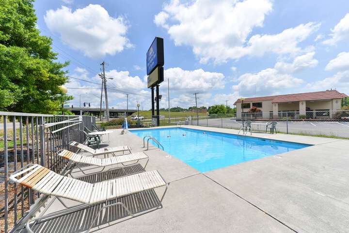 Pool 7 of 8