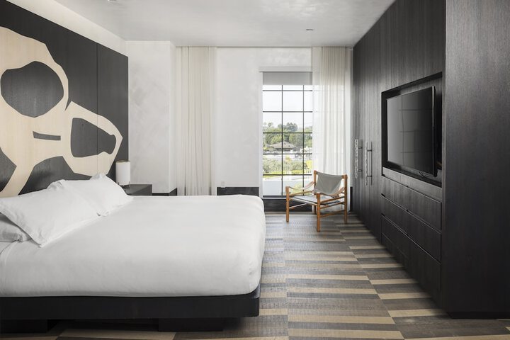 Room 44 of 111