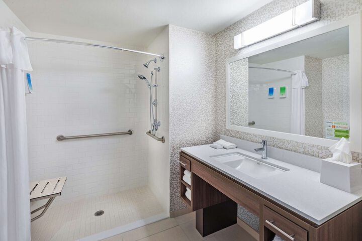Bathroom shower