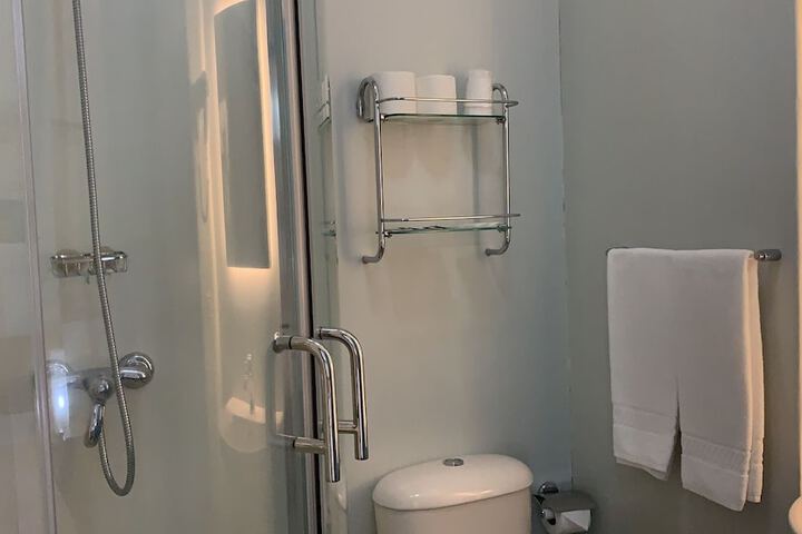 Room 60 of 85