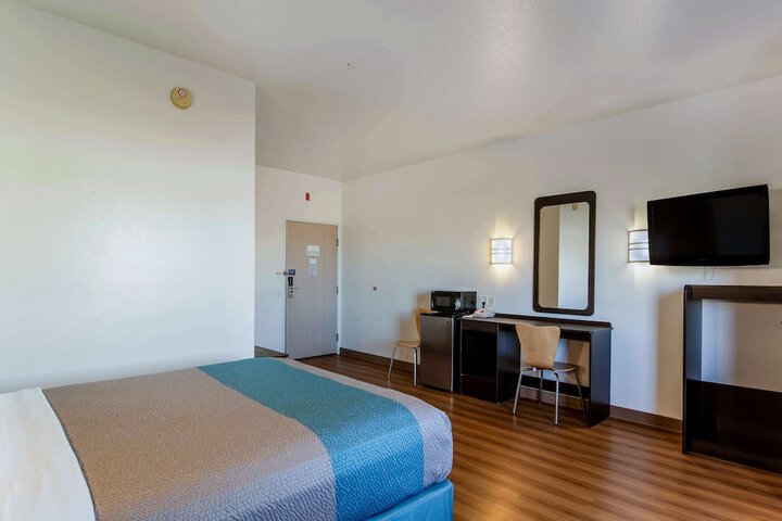 Room 13 of 56