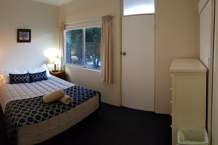 Room 12 of 21