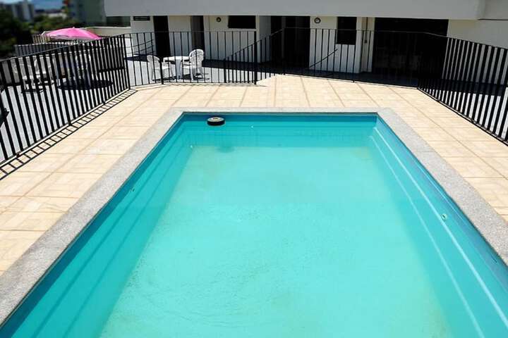Pool 21 of 48