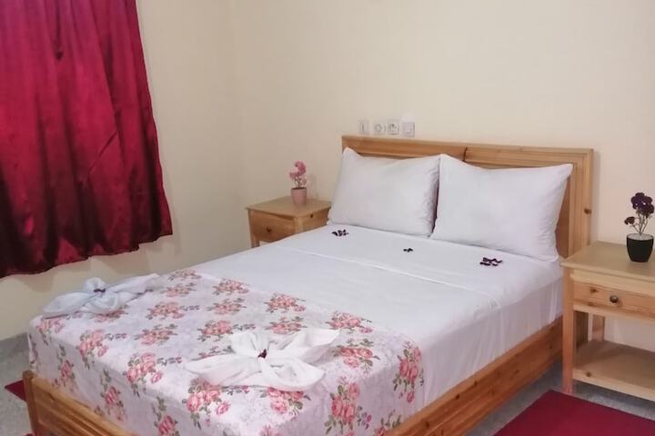 Room 3 of 16