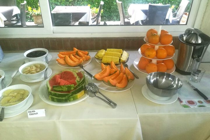 Breakfast/Coffee Service 46 of 68