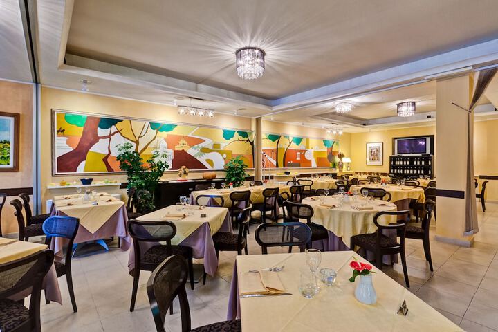 Dining 50 of 92