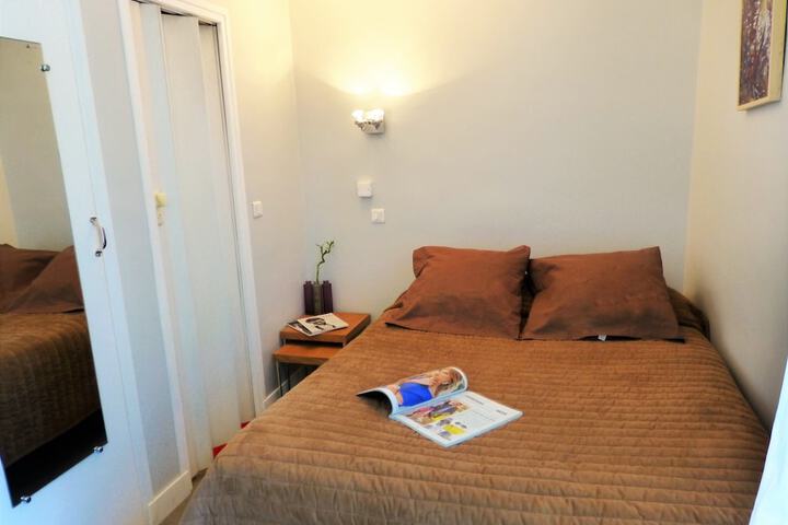 Room 17 of 54