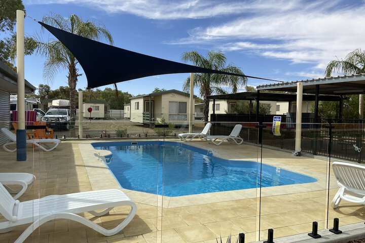 Pool 40 of 50