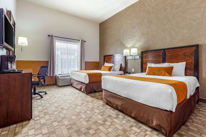 Room 15 of 37