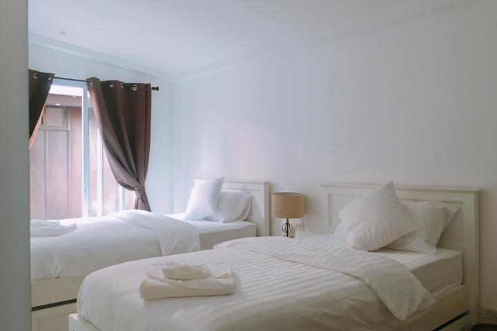 Room 3 of 5