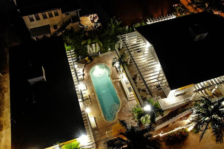 Pool 137 of 158