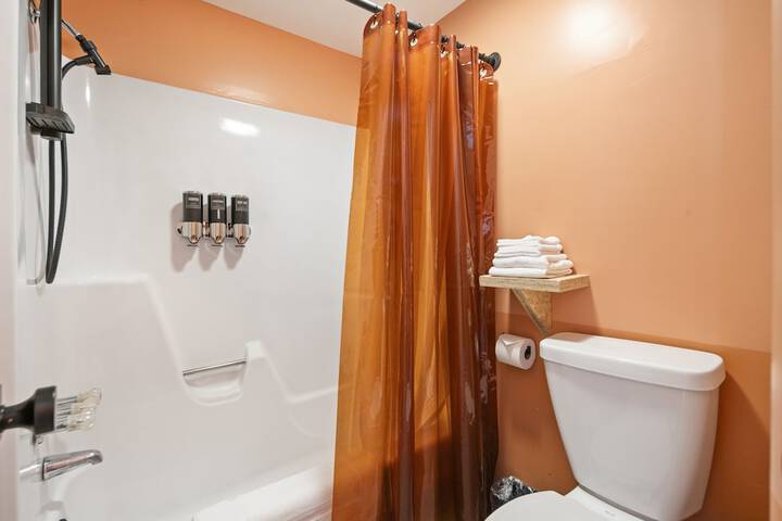 Single Room (9 of 12)