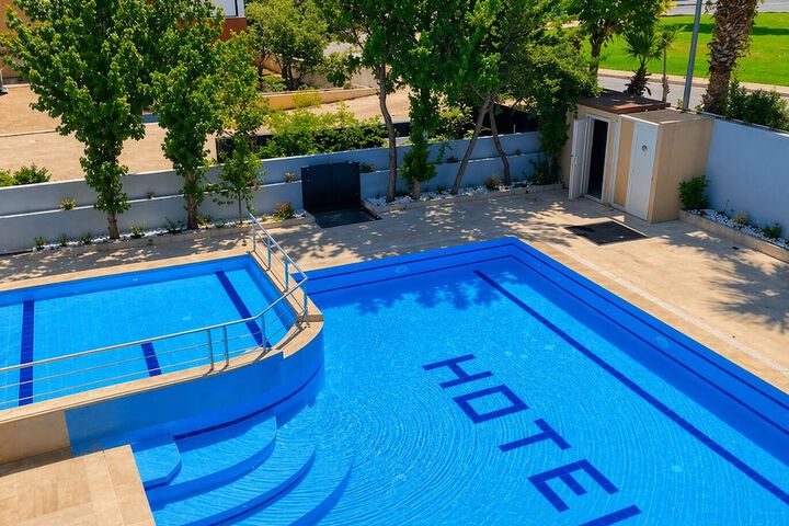 Pool 59 of 63
