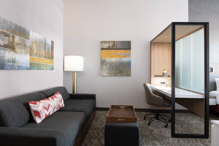 Room 4 of 14