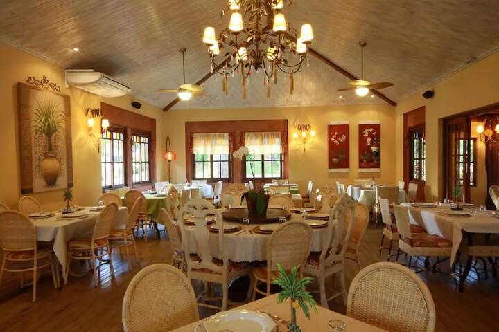 Dining 117 of 135