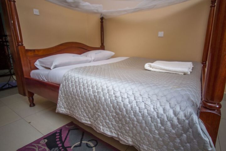 Room 7 of 23