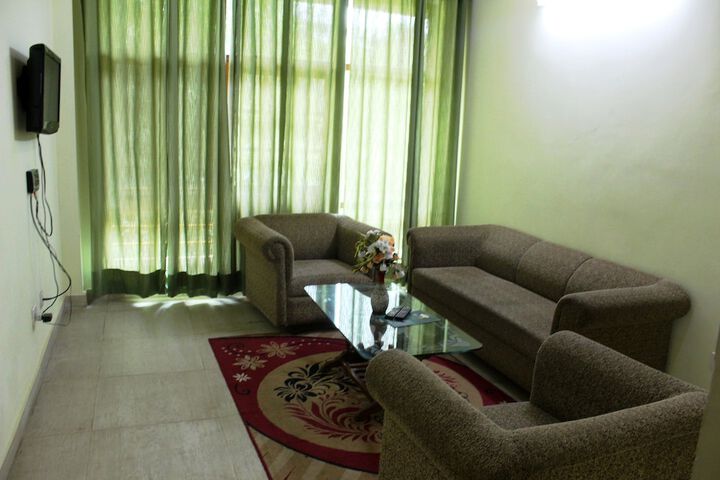 Room 10 of 60