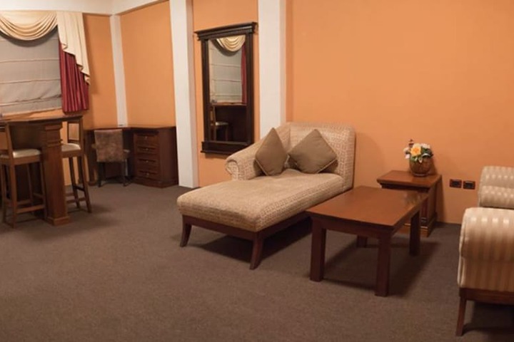 Room 15 of 27