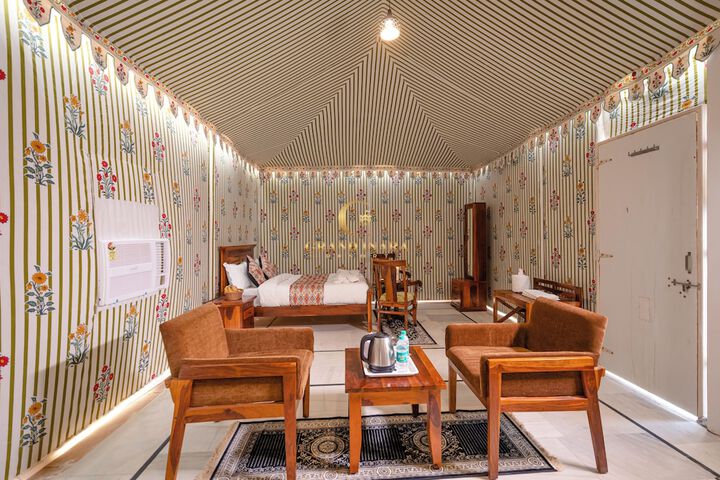 Room 16 of 49