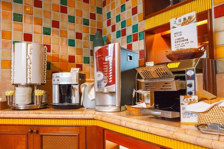 Breakfast/Coffee Service 49 of 75