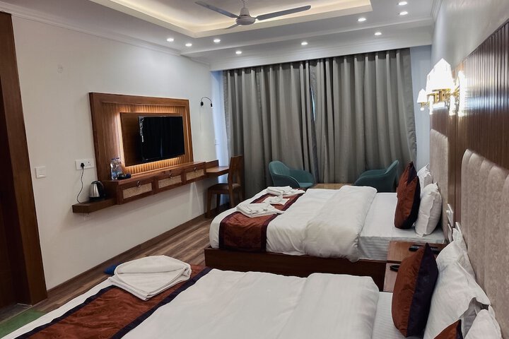 Room 3 of 19