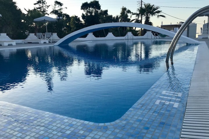 Hotel Pool